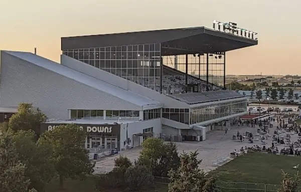 assiniboia downs gaming centre